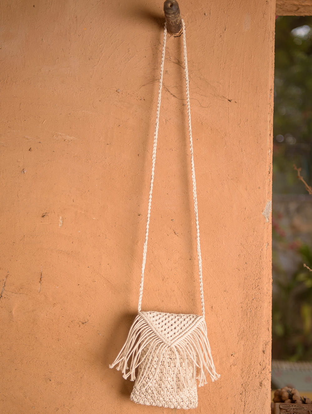 Hand knotted Macrame String Sling - Black & Beige