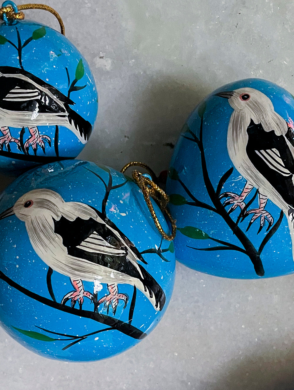 Kashmiri Art Xmas Decorations - Set of 5 (3 Baubles, 2 Bells)