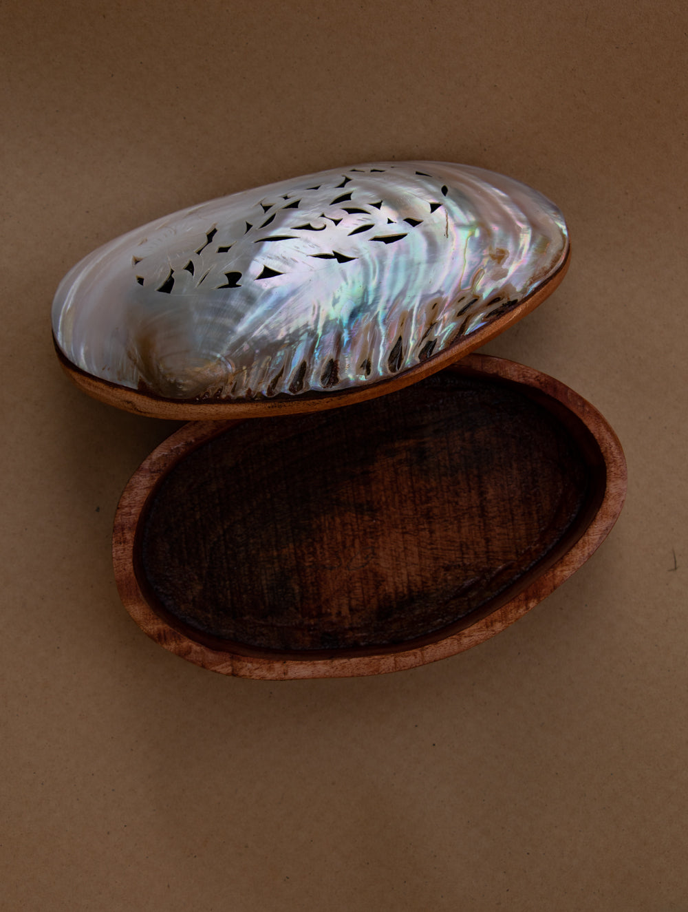 Load image into Gallery viewer, Shell Craft Multi-Utility Decorative Box (Oval; Rustic Wooden Base)