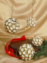 Shola Craft Xmas Decorations - Set of 4