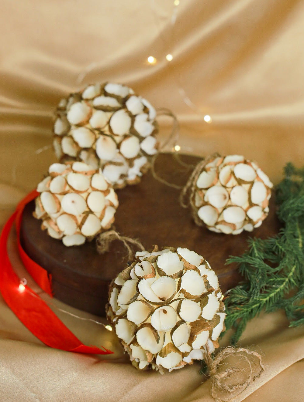 Shola Craft Xmas Decorations - Set of 4