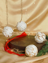 Shola Craft Xmas Decorations - Set of 4