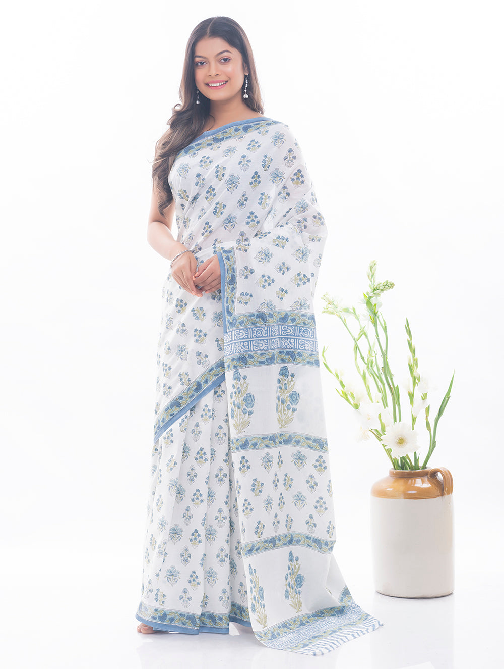 Summer Moods. Sanganeri Mulmul Cotton Saree - White & Blue Floral
