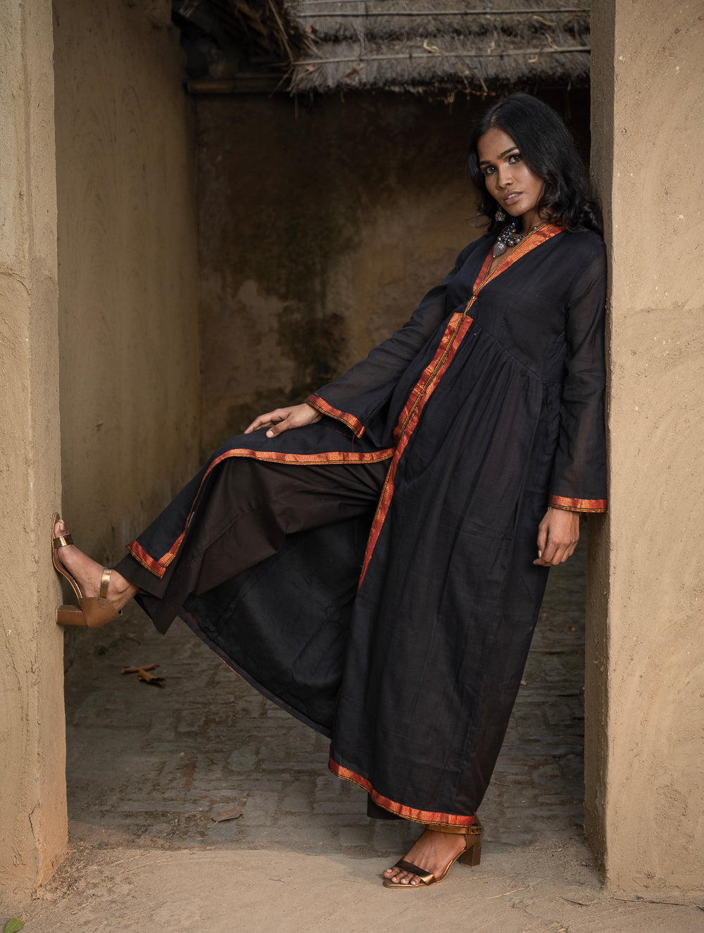 Traditional Elegance. Hand Embroidered Ilkal & Zardozi Ethnic Kurta / Dress - Regal Black