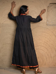 Traditional Elegance. Hand Embroidered Ilkal & Zardozi Ethnic Kurta / Dress - Regal Black