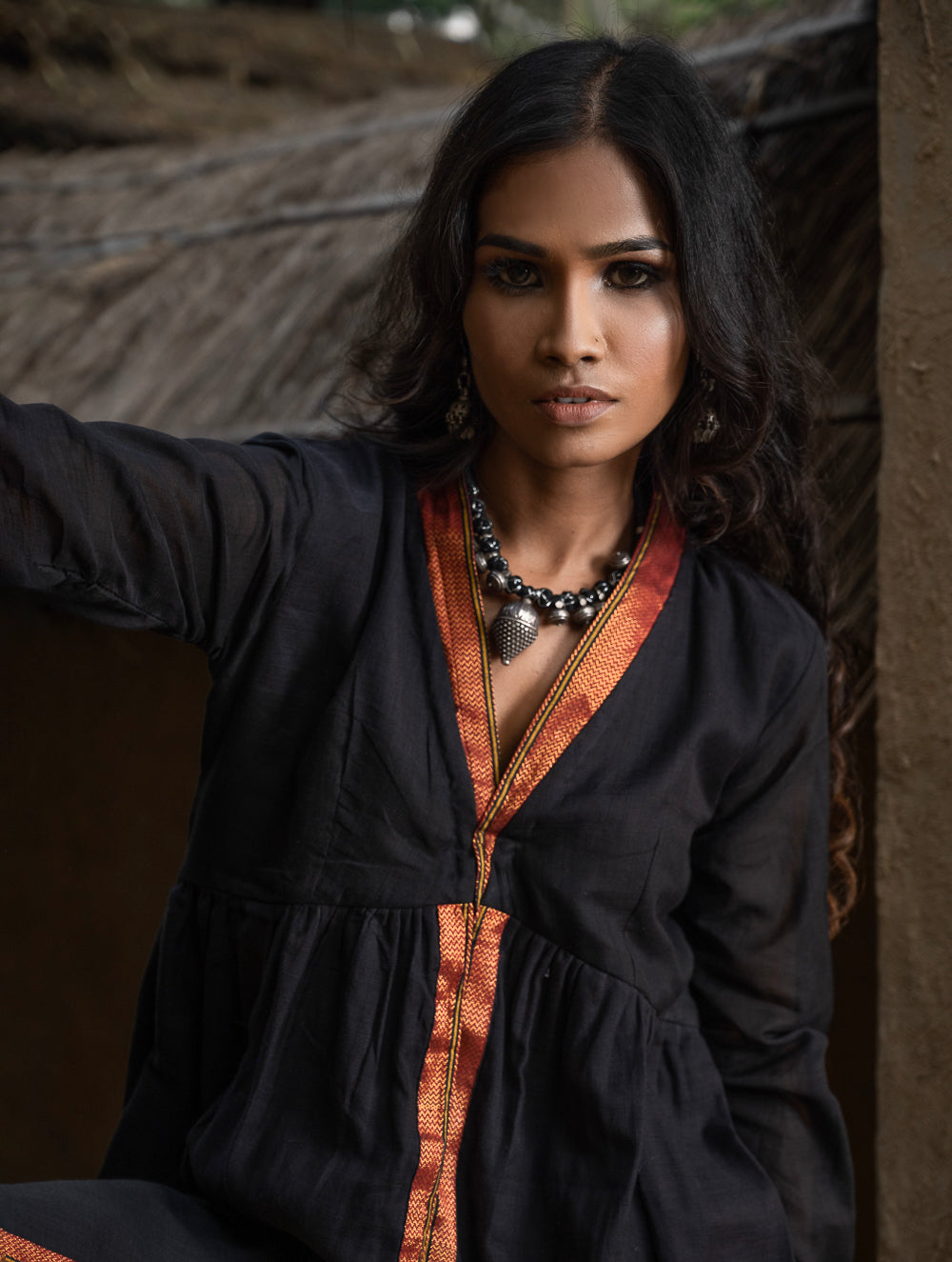 Traditional Elegance. Hand Embroidered Ilkal & Zardozi Ethnic Kurta / Dress - Regal Black