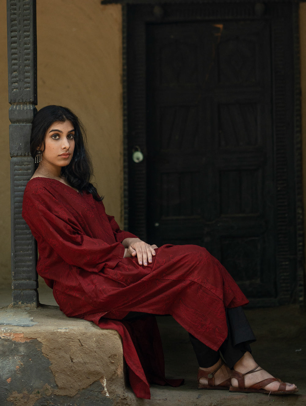Bagh Print Cool Cotton Phiran Kurta - Red Paisley