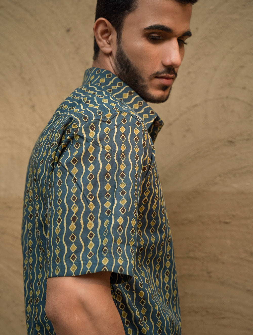 Load image into Gallery viewer, Bagru Hand Block Printed Cotton Shirt - Peacock Stripes