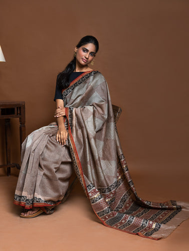Chanderi Elegance. Bagru Hand Block Printed Saree  - Geometrics