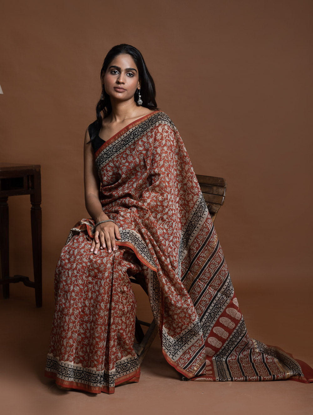 Load image into Gallery viewer, Chanderi Elegance. Bagru Hand Block Printed Saree  - Red Jaal