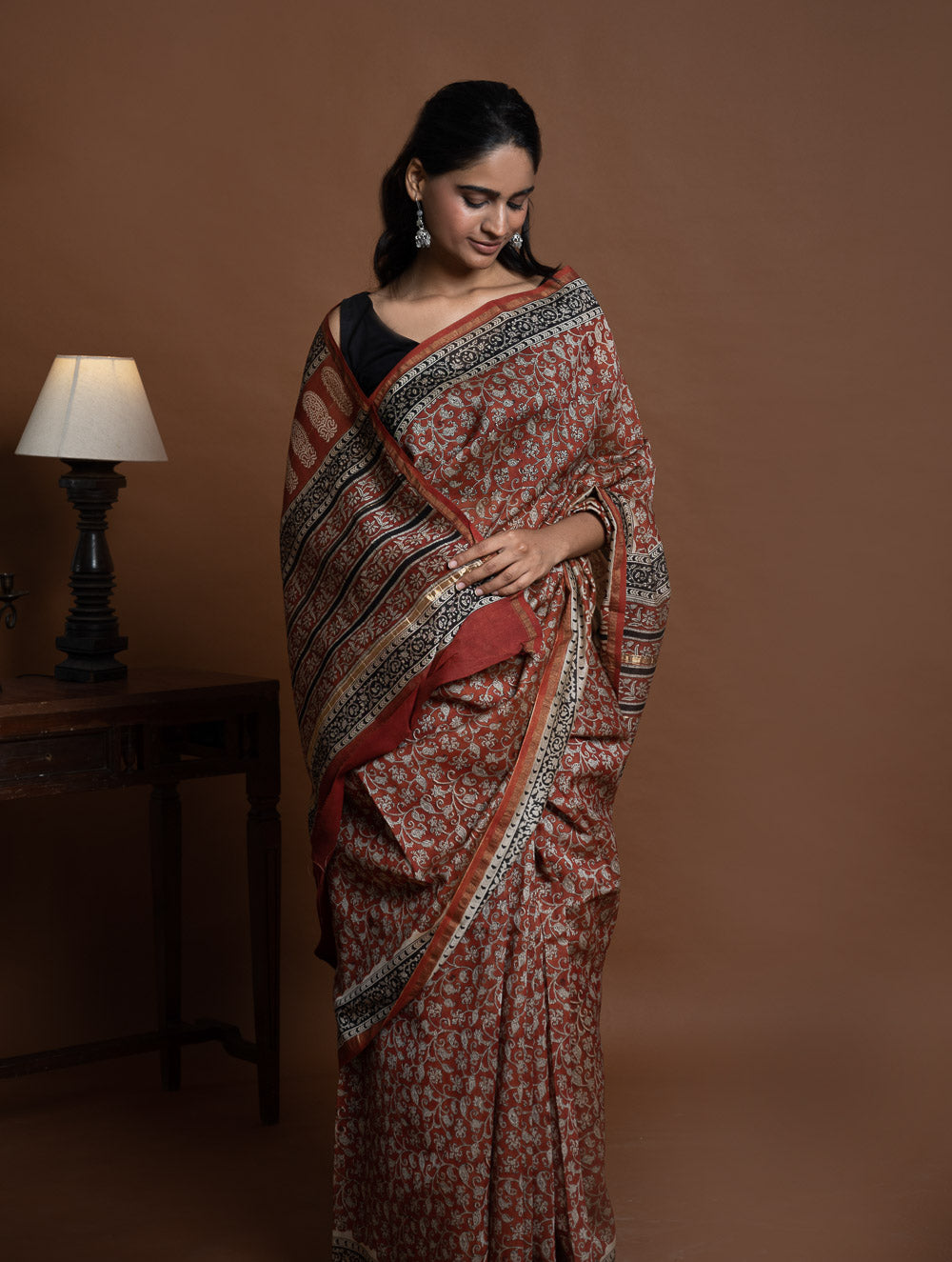 Load image into Gallery viewer, Chanderi Elegance. Bagru Hand Block Printed Saree  - Red Jaal