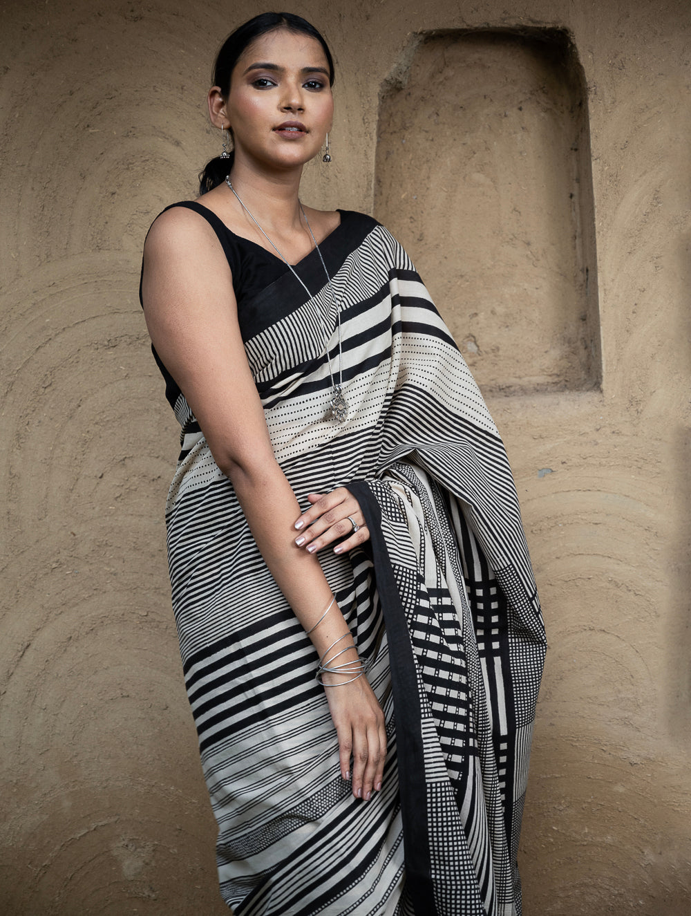 Classic Appeal. Bagru Hand Block Printed Mul Cotton Saree - Bold Stripes
