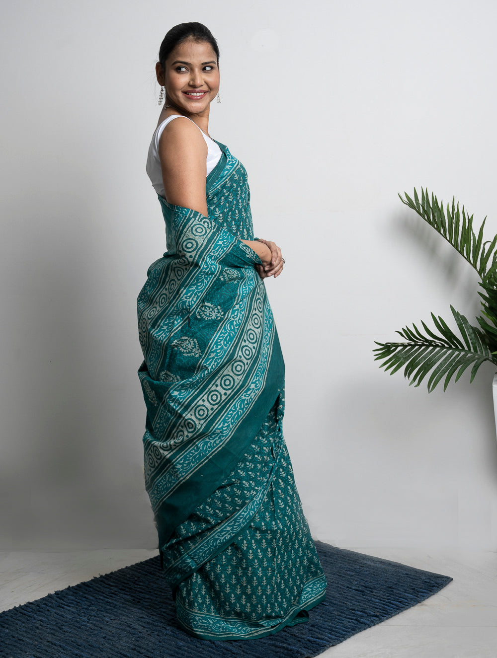 Cotton Appeal. Dabu Hand Block Printed Mul Cotton Saree - Green Leaf
