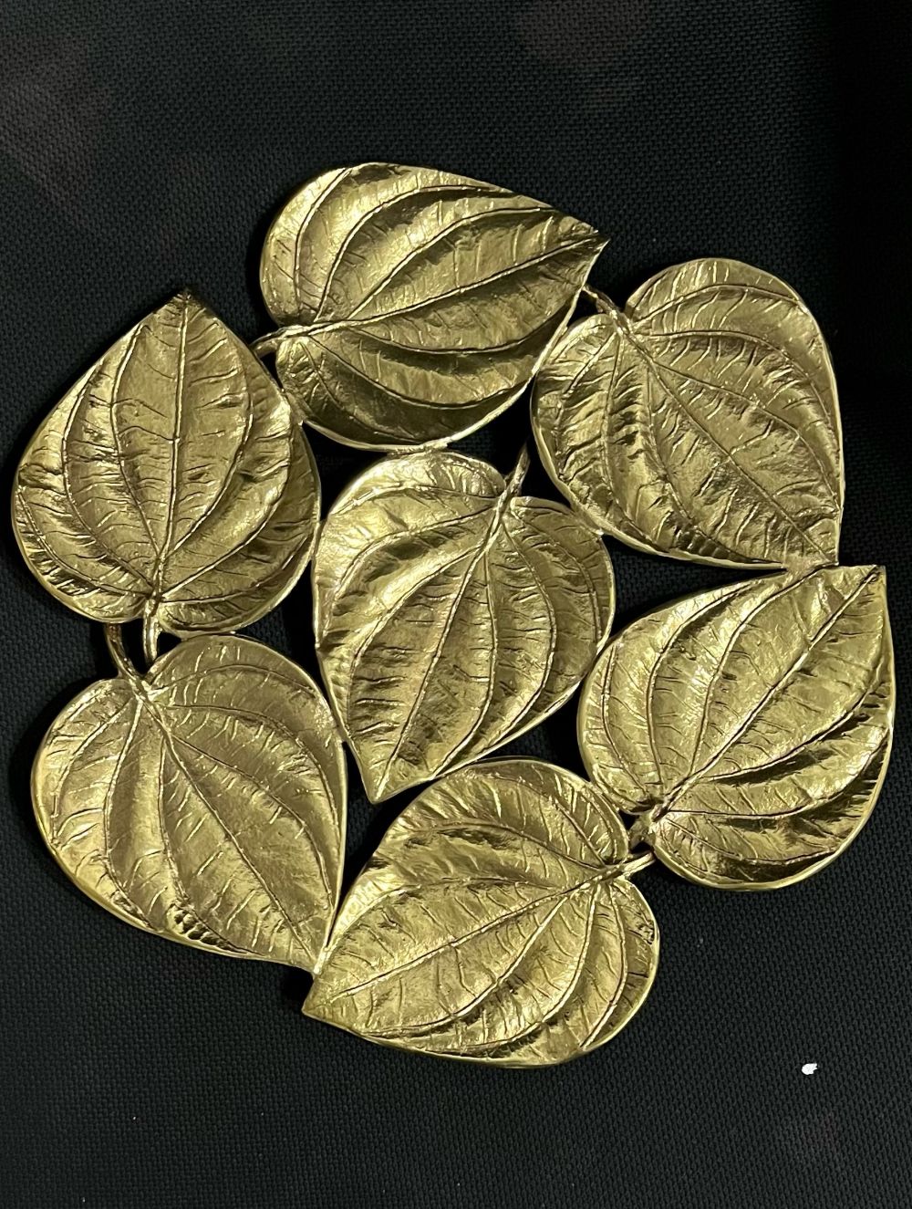 Brass Wall Plaque Serving Platter Paan Leaves