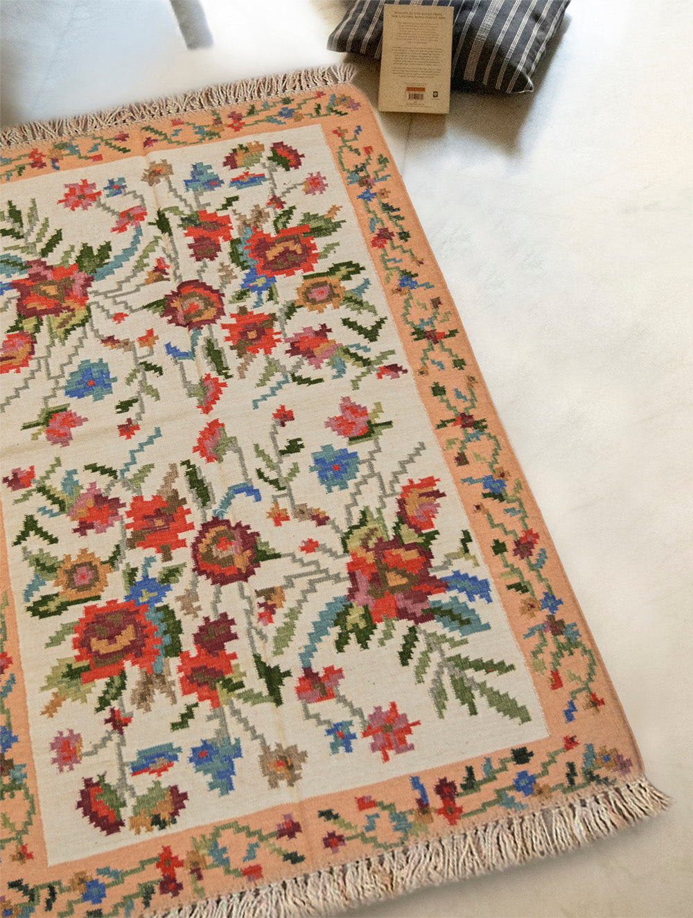 Handwoven Kilim Rug - Cream Bouquet