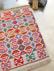 Handwoven Kilim Rug - Tribal Mosaic (Length 6ft x Width 4ft)