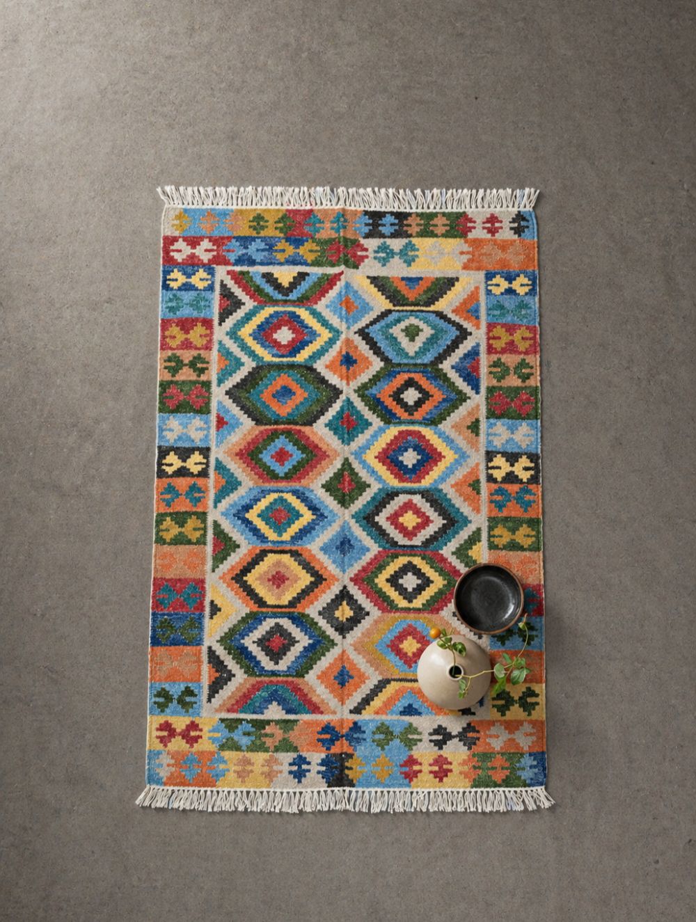 Handwoven Kilim Rug - Geometric Borders (Length 6ft x Width 4ft)