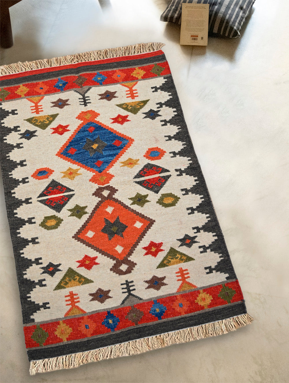 Handwoven Kilim Rug - Ivory Folk
