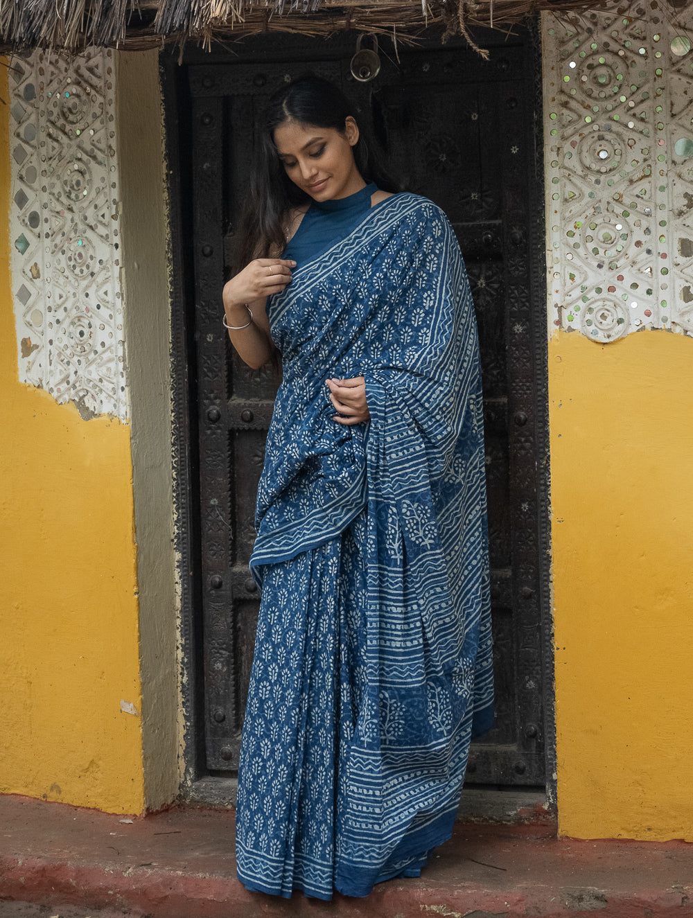Dabu Hand Block Printed Mul Cotton Saree - Blue Flora