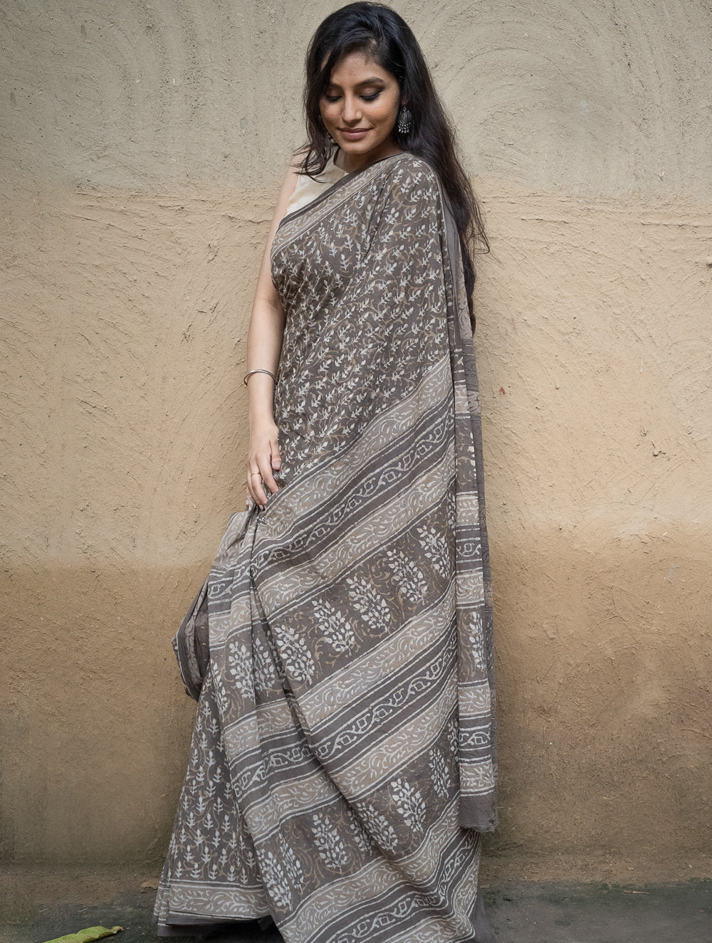 Dabu Hand Block Printed Mul Cotton Saree - Brown Florets