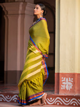 Load image into Gallery viewer, Deccan Elegance. Maharashtrian Ilkal Saree - Hirva T?r?