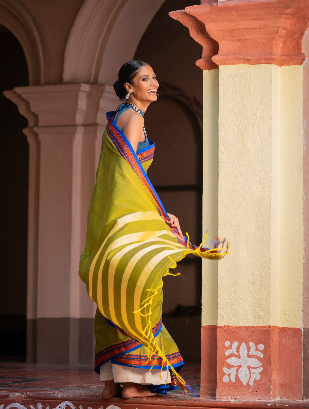Load image into Gallery viewer, Deccan Elegance. Maharashtrian Ilkal Saree - Hirva T?r?