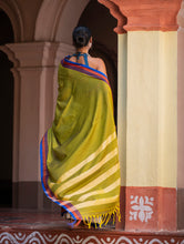 Load image into Gallery viewer, Deccan Elegance. Maharashtrian Ilkal Saree - Hirva T?r?