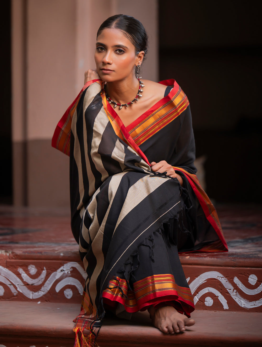 Load image into Gallery viewer, Deccan Elegance. Maharashtrian Ilkal Saree - Nishagati
