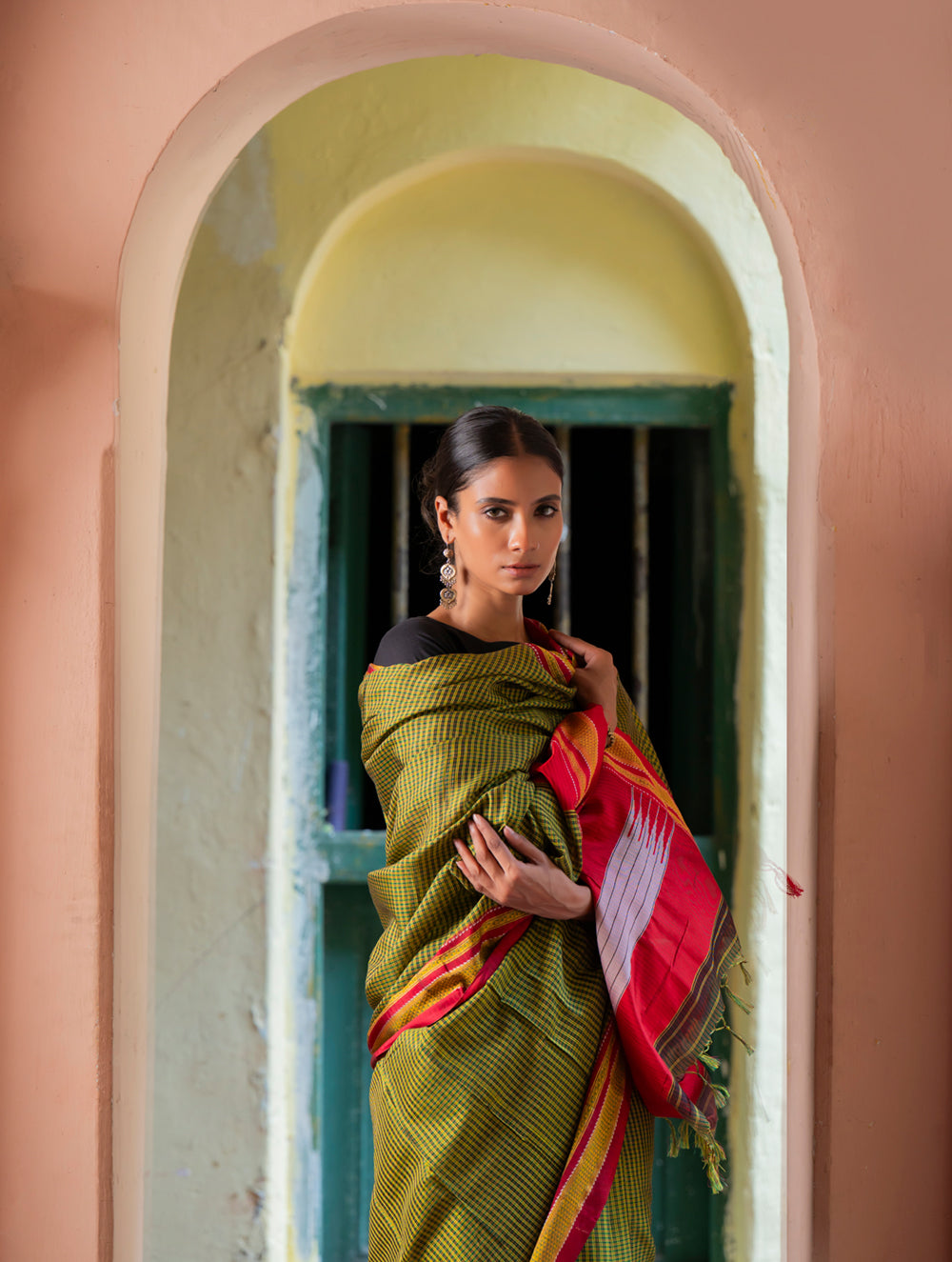 Load image into Gallery viewer, Deccan Elegance. Maharashtrian Small Checks Lugadi Saree - HaldiPatta