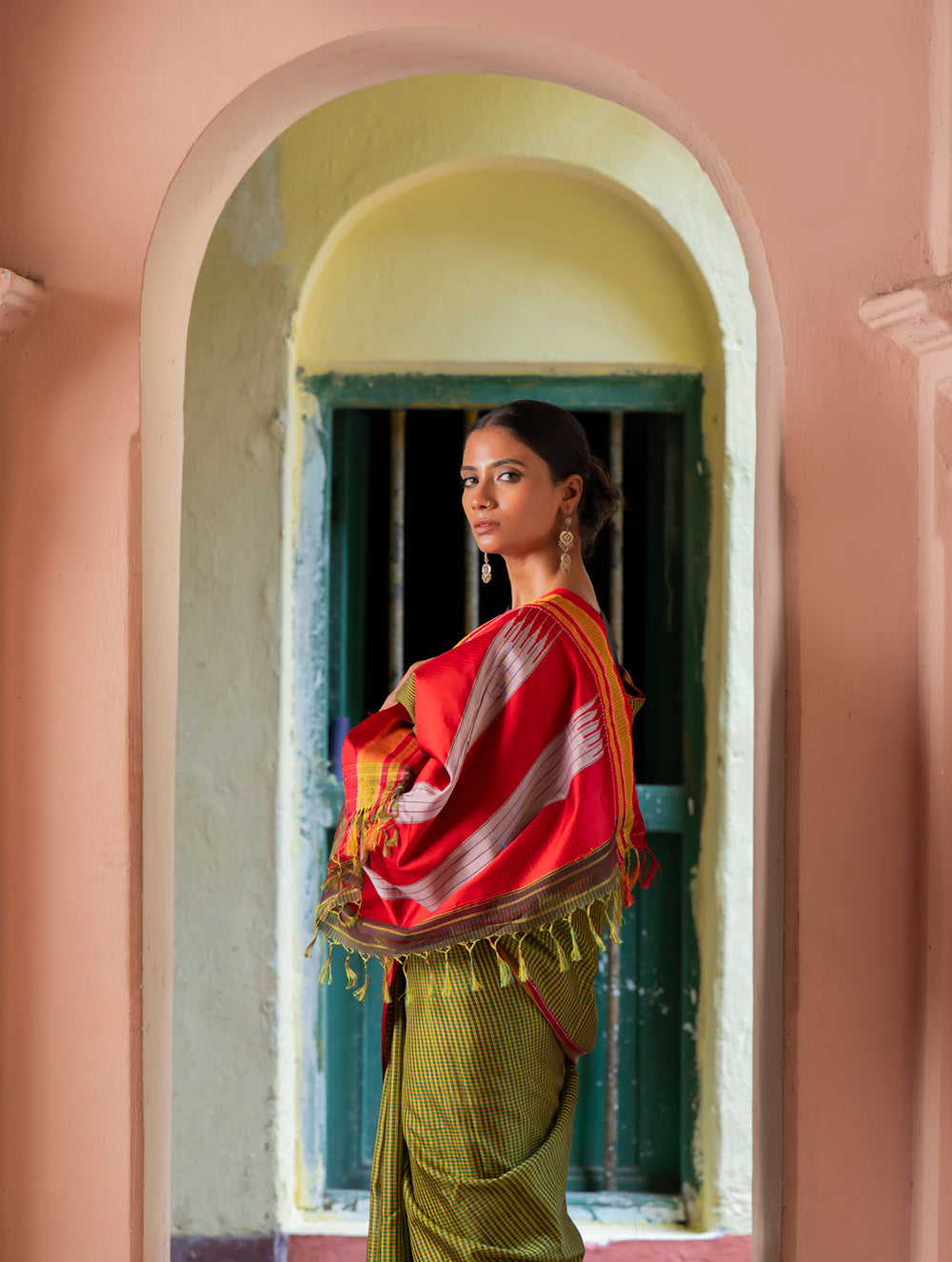 Load image into Gallery viewer, Deccan Elegance. Maharashtrian Small Checks Lugadi Saree - HaldiPatta