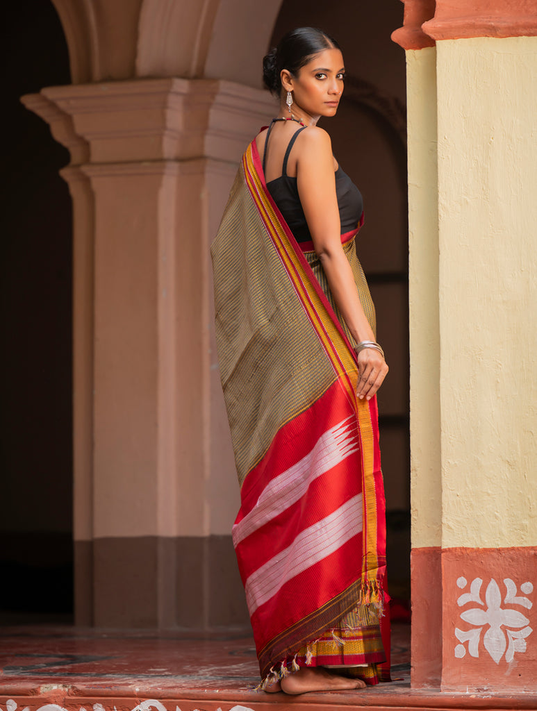 Deccan Elegance. Maharashtrian Small Checks Lugadi Saree - Kesar Katha