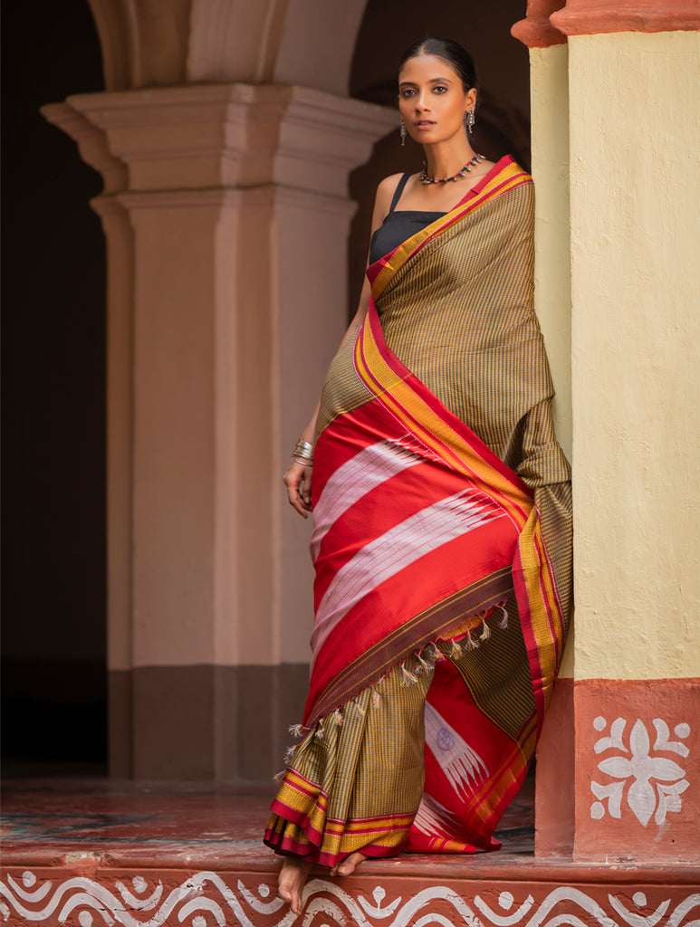Deccan Elegance. Maharashtrian Small Checks Lugadi Saree - Kesar Katha
