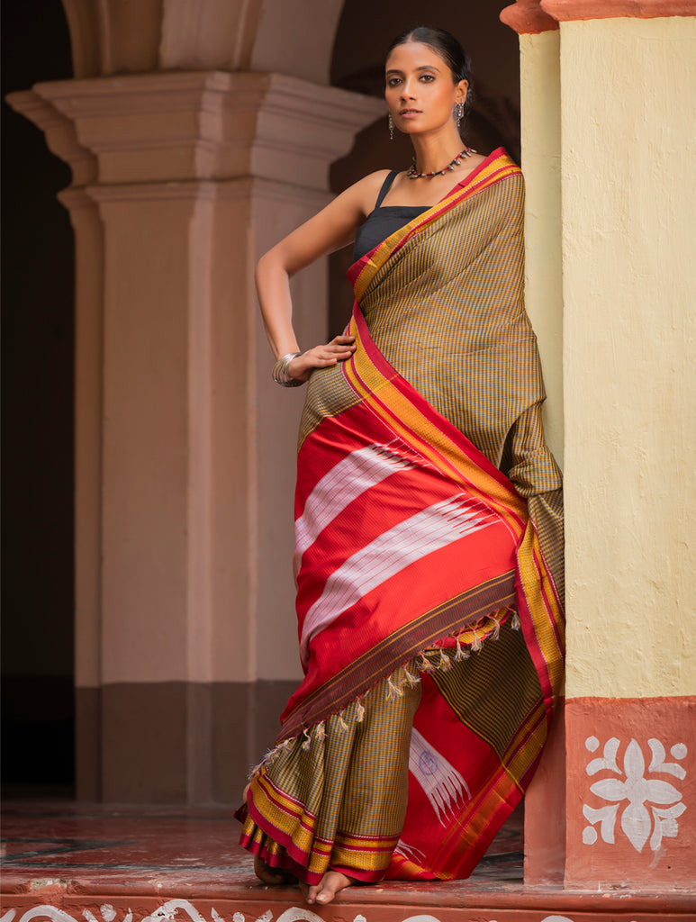 Deccan Elegance. Maharashtrian Small Checks Lugadi Saree - Kesar Katha