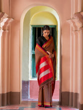 Load image into Gallery viewer, Deccan Elegance. Maharashtrian Small Checks Lugadi Saree - Ra?gamaati