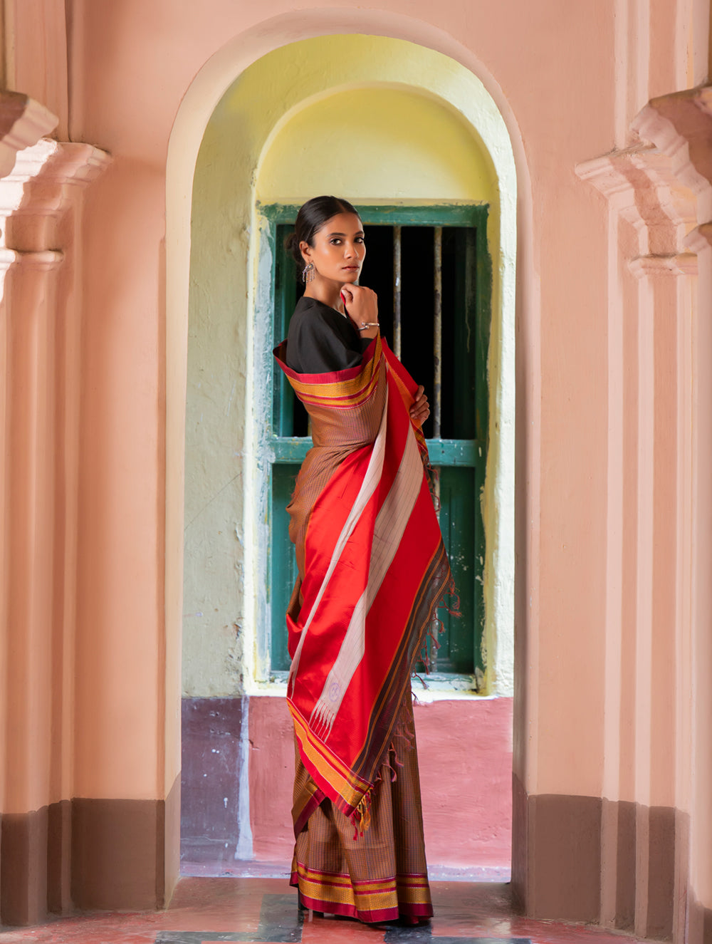 Load image into Gallery viewer, Deccan Elegance. Maharashtrian Small Checks Lugadi Saree - Ra?gamaati