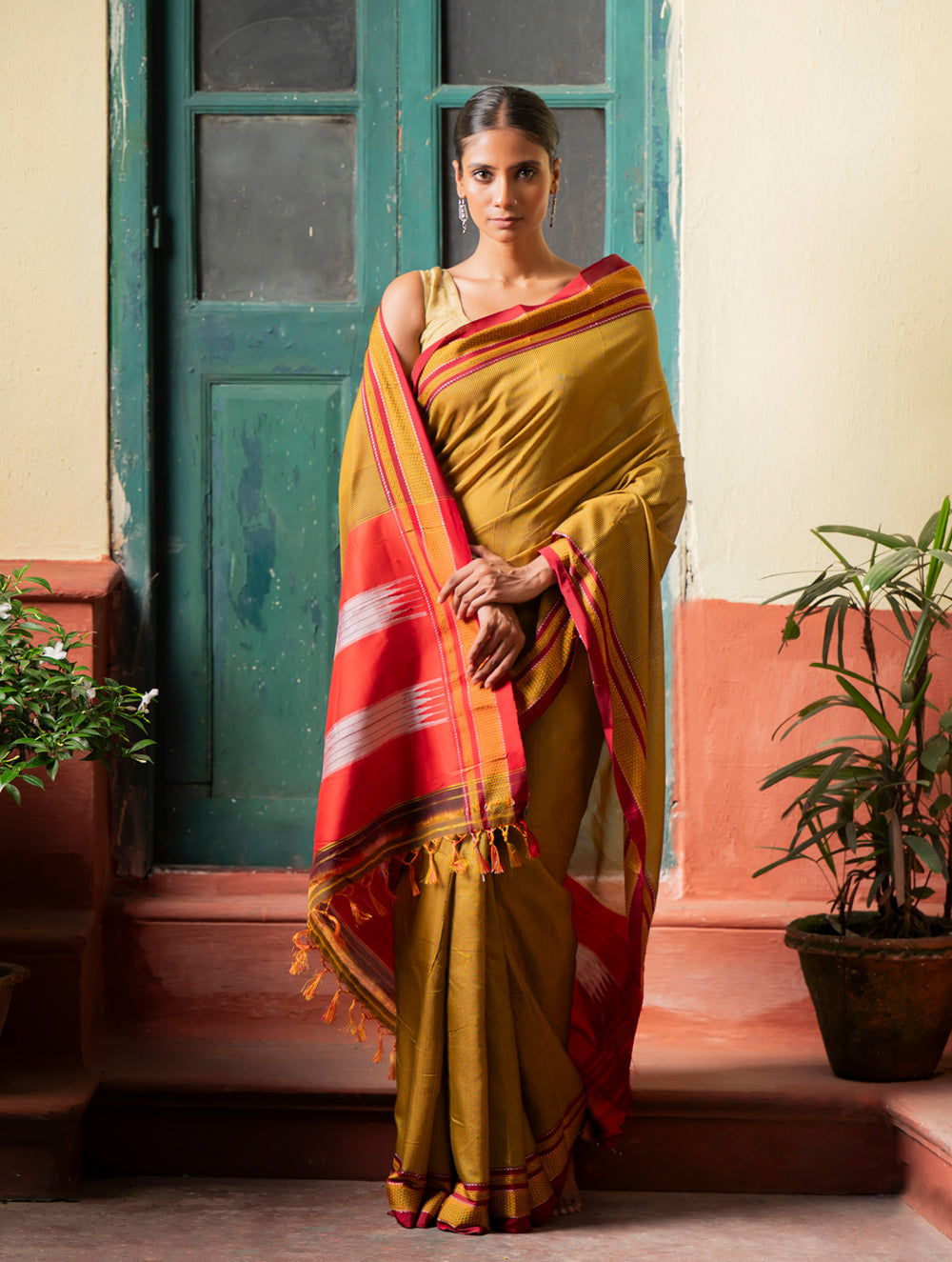 Load image into Gallery viewer, Deccan Elegance. Maharashtrian Small Checks Lugadi Saree - Suvarna