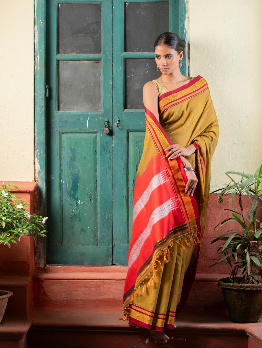 Load image into Gallery viewer, Deccan Elegance. Maharashtrian Small Checks Lugadi Saree - Suvarna