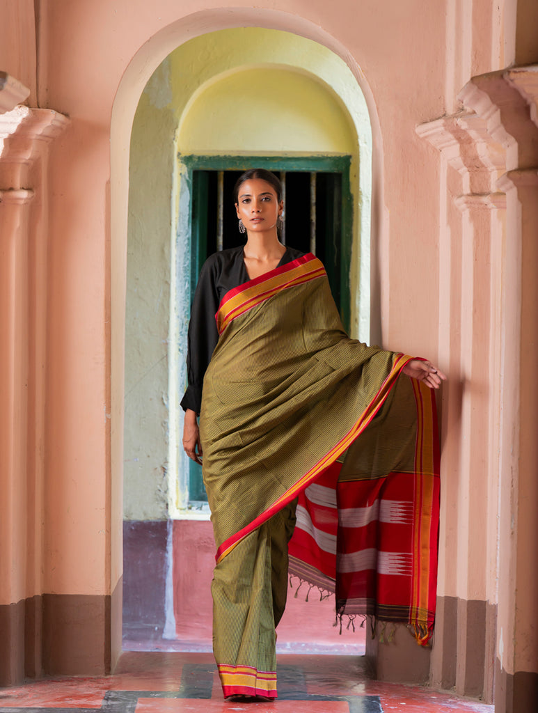 Deccan Elegance. Maharashtrian Small Checks Lugadi Saree - T?raChitra