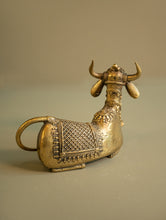 Load image into Gallery viewer, Dhokra Craft Curio - Nandi Checkered