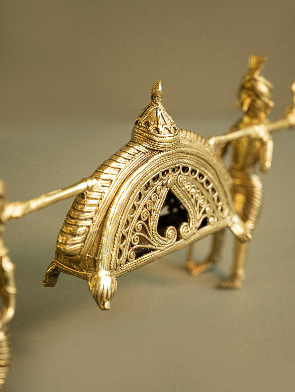 Load image into Gallery viewer, Dhokra Craft Curio - Pallanquin