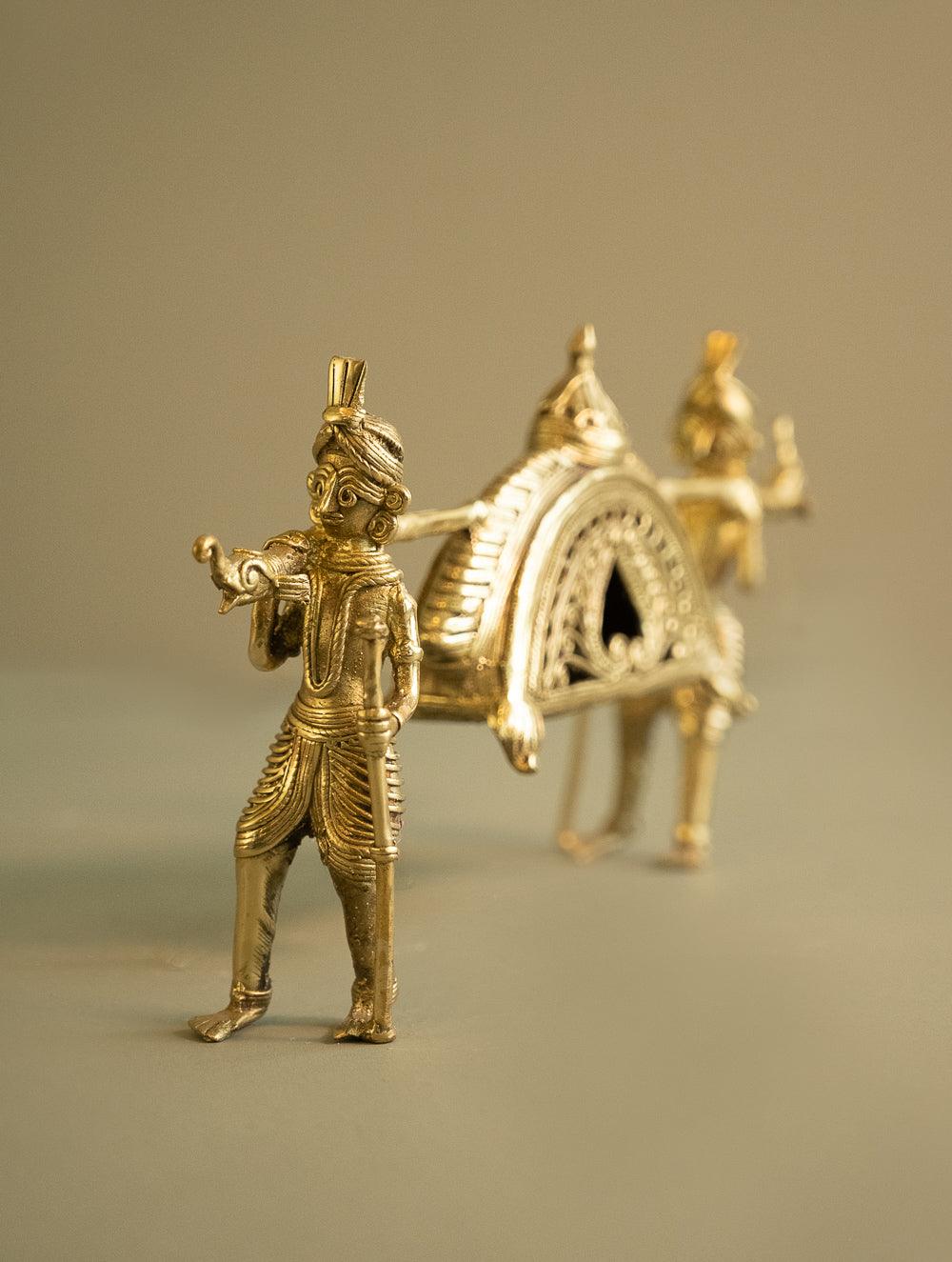 Load image into Gallery viewer, Dhokra Craft Curio - Pallanquin