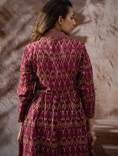 Load image into Gallery viewer, Elegant Classic. Light, Soft Ikat Handwoven Long Kurta Set - Crimson Tints