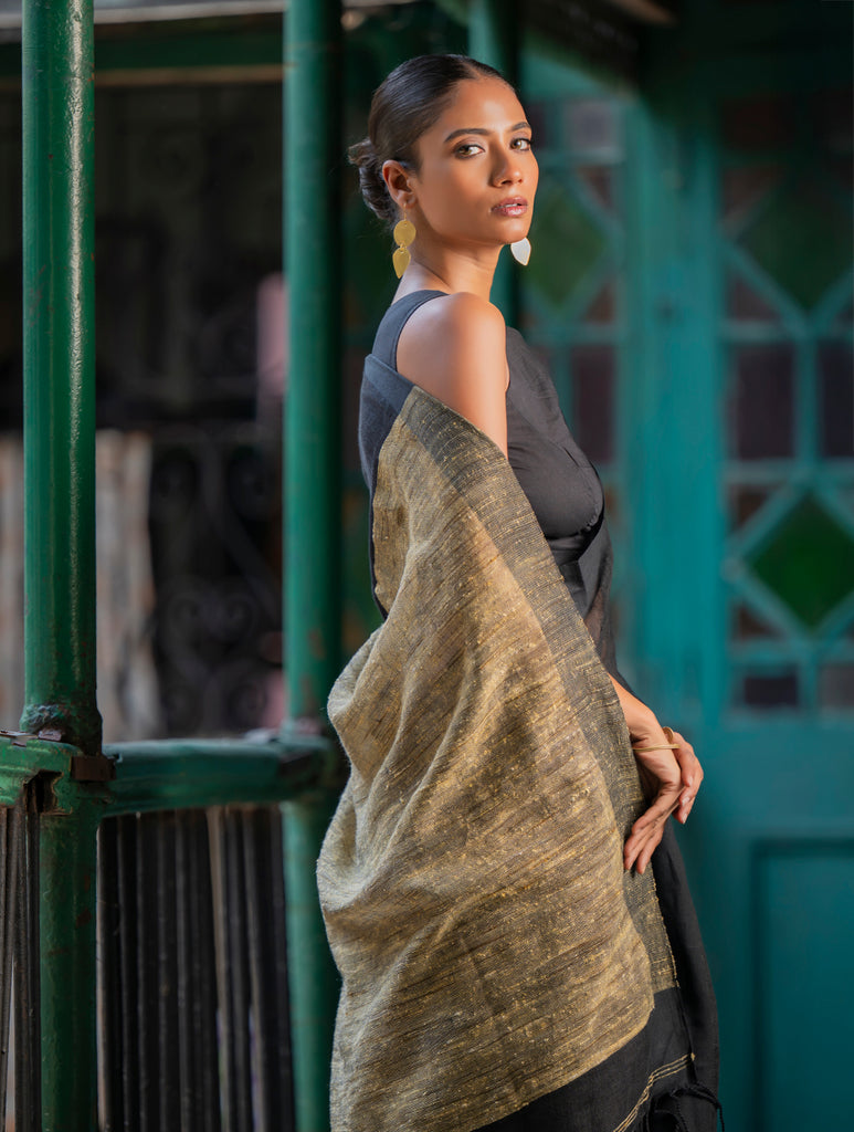 Elegant Handwoven Bengal Linen Saree - Charcoal Dusk