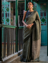 Load image into Gallery viewer, Elegant Handwoven Bengal Linen Saree - Mint Moods