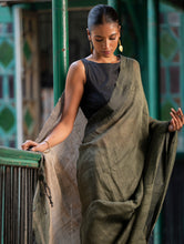 Load image into Gallery viewer, Elegant Handwoven Bengal Linen Saree - Mint Moods