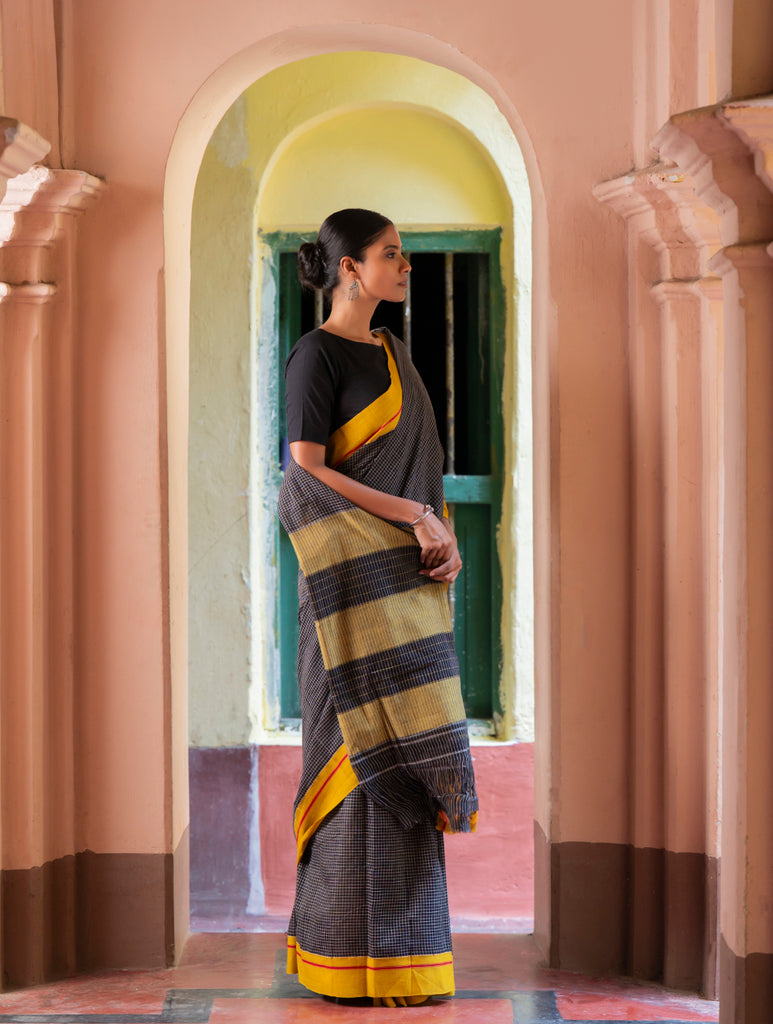 Ethnic Elegance. Handwoven Pateda Aanchu Saree - Aenugudi