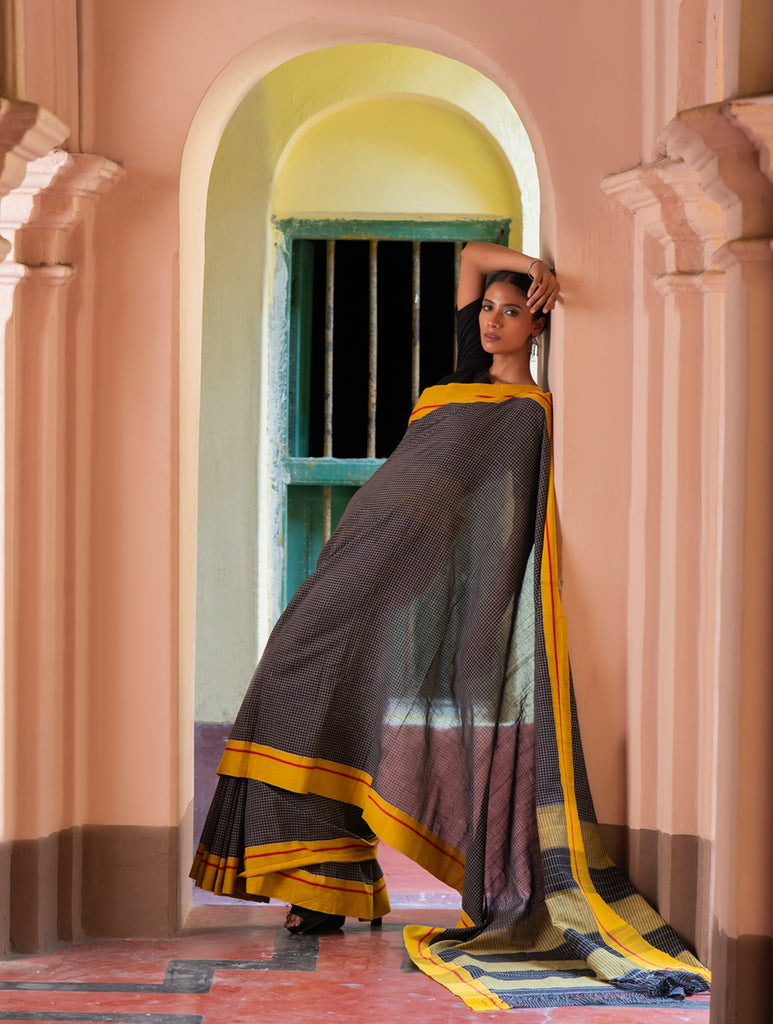 Ethnic Elegance. Handwoven Pateda Aanchu Saree - Aenugudi