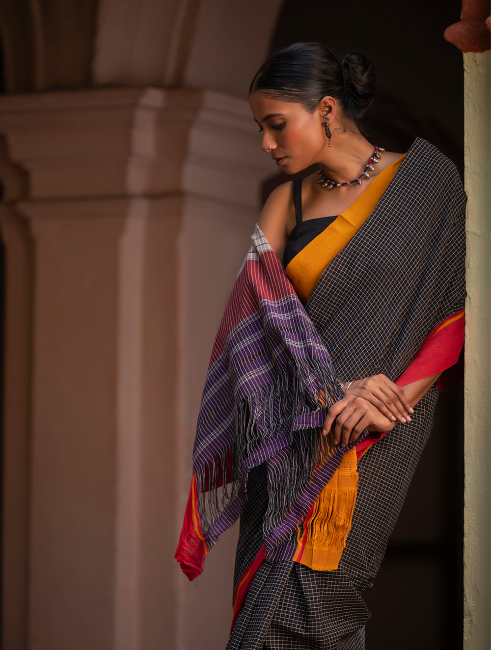 Load image into Gallery viewer, Ethnic Elegance. Handwoven Pateda Aanchu Saree - KaviRekha