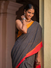 Load image into Gallery viewer, Ethnic Elegance. Handwoven Pateda Aanchu Saree - KaviRekha