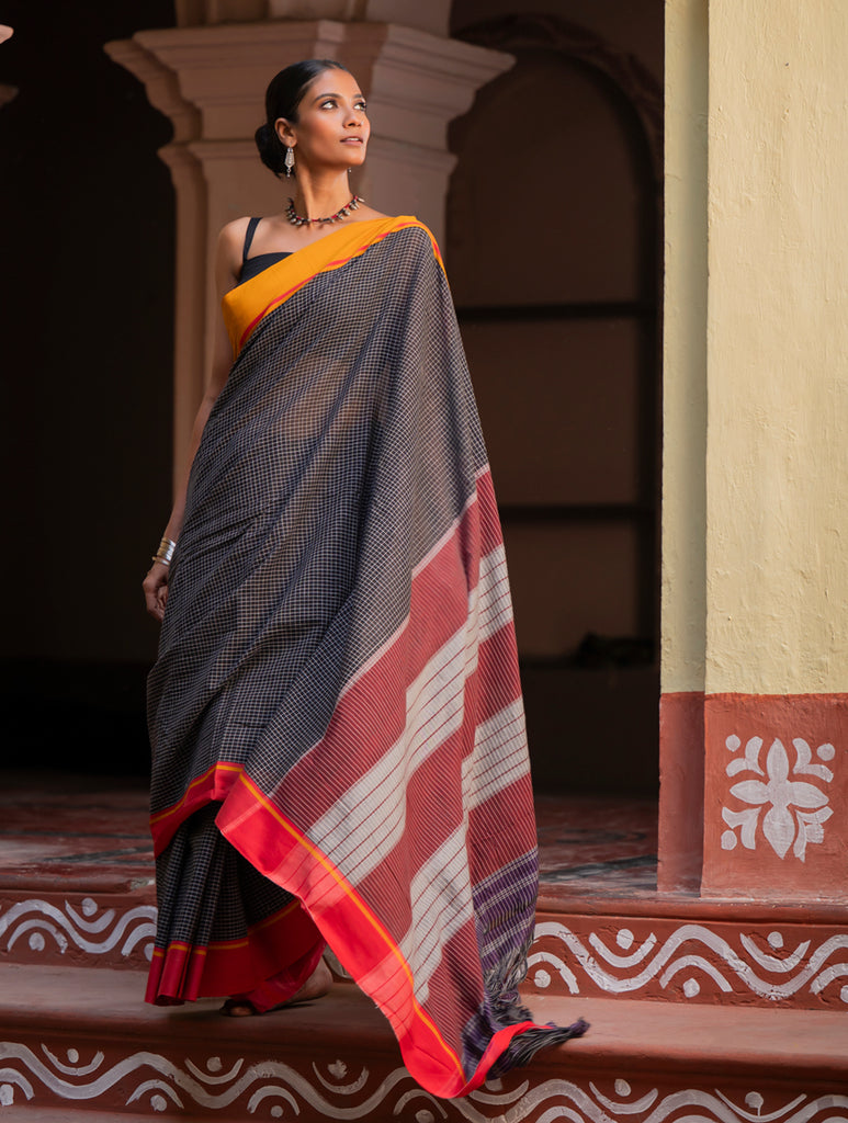 Ethnic Elegance. Handwoven Pateda Aanchu Saree - KaviRekha